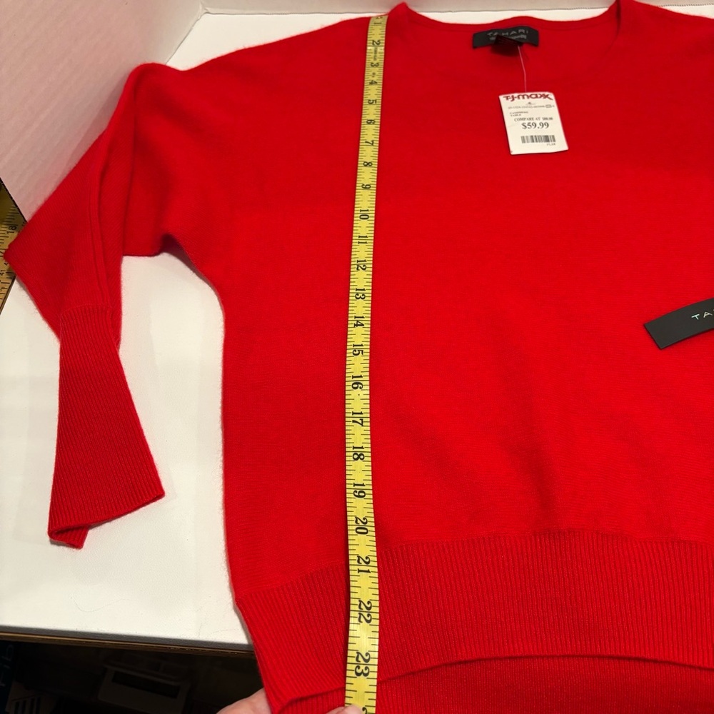 Red Cashmere Tahari Sweater Size Small.  New With Tags - Picture 5 of 12